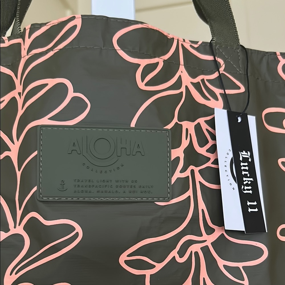 Aloha Collection Reversible Future Is Wahine Tote… - image 5